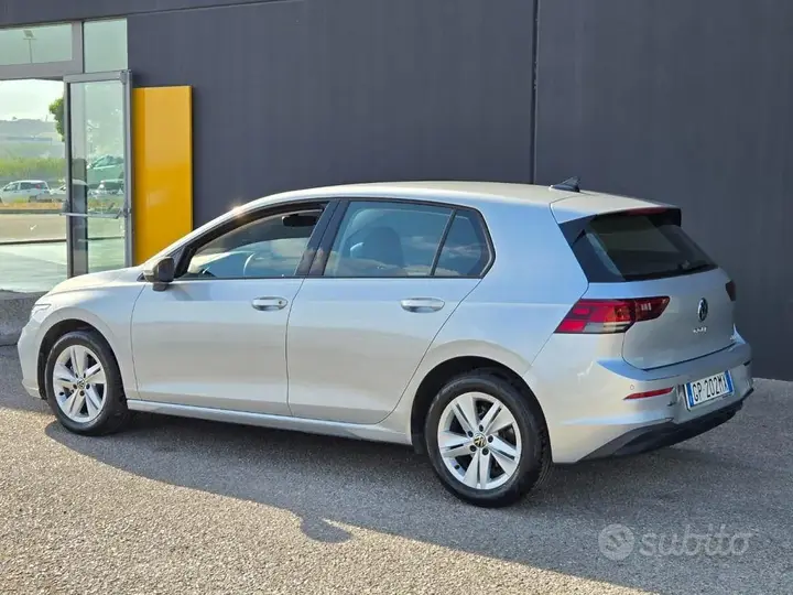 Volkswagen Golf 2023 photo 3