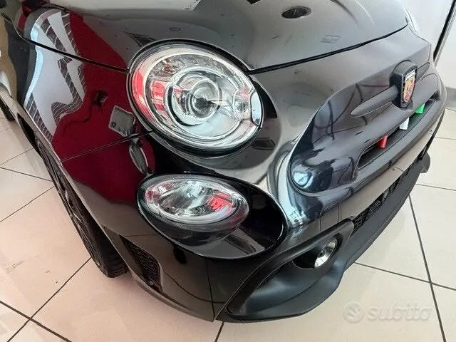 Abarth 695 Competizione 2023 photo 2