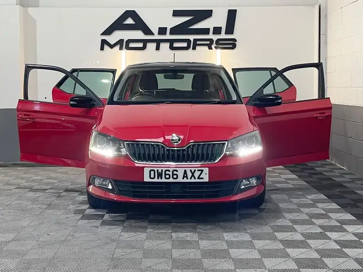 Skoda Fabia 2017 photo 2