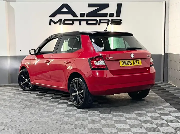 Skoda Fabia 2017 photo 3
