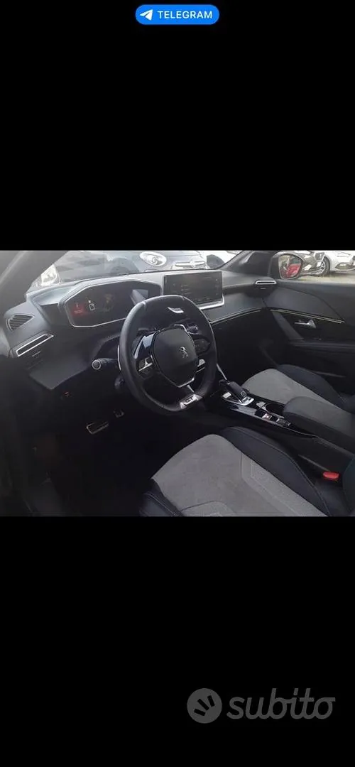 Peugeot 208 2021 photo 2
