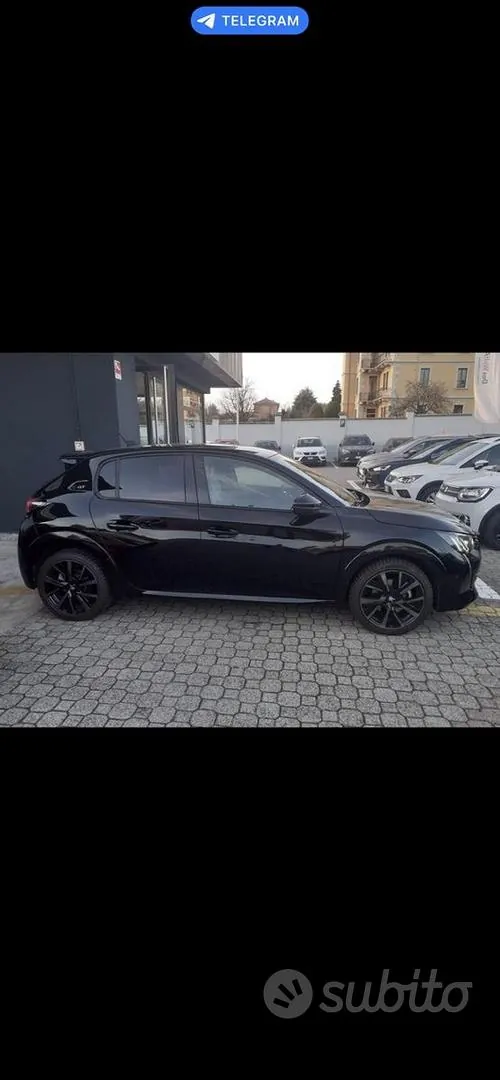 Peugeot 208 2021 photo 3