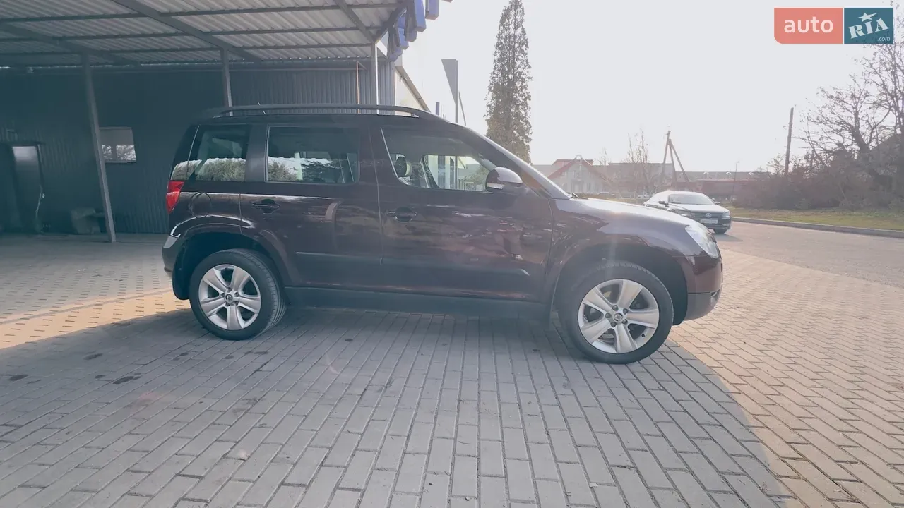 Skoda Yeti 2012 photo 2