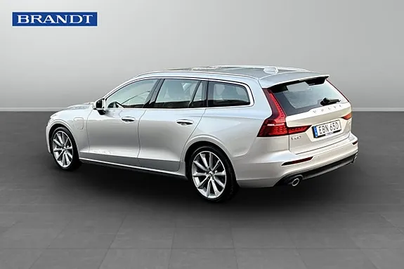Volvo V60 2020 photo 2