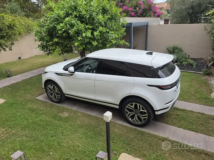 Land Rover Range Rover Evoque 2020 photo 2