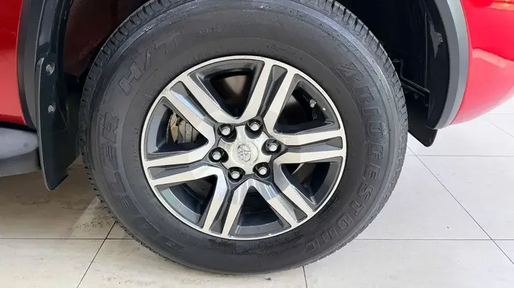 Toyota Fortuner 2019 photo 4
