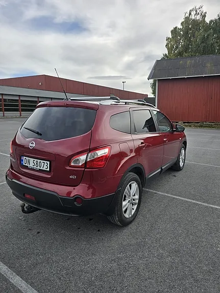 Nissan Qashqai 2011 photo 2