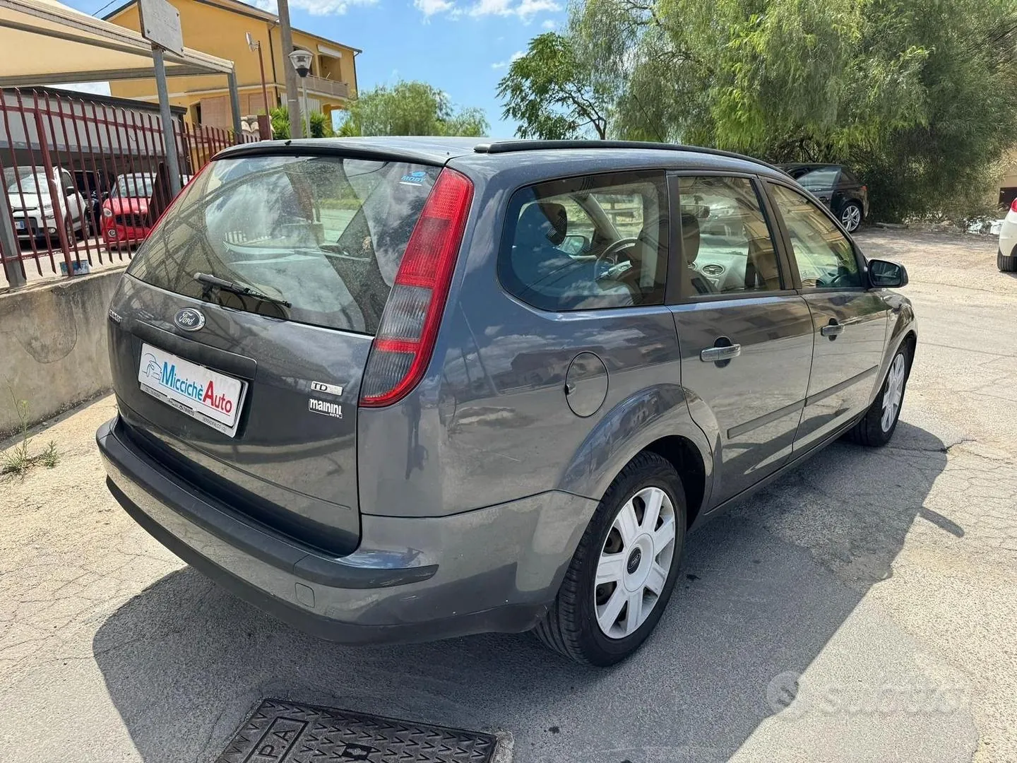 Ford Focus 2005 photo 2