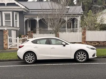 Mazda 3 2015 photo 4