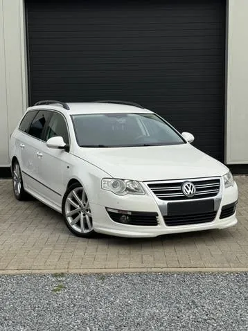 Volkswagen Passat 2009 photo 2