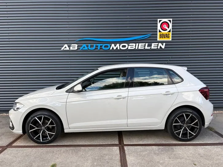 Volkswagen Polo 2022 photo 2