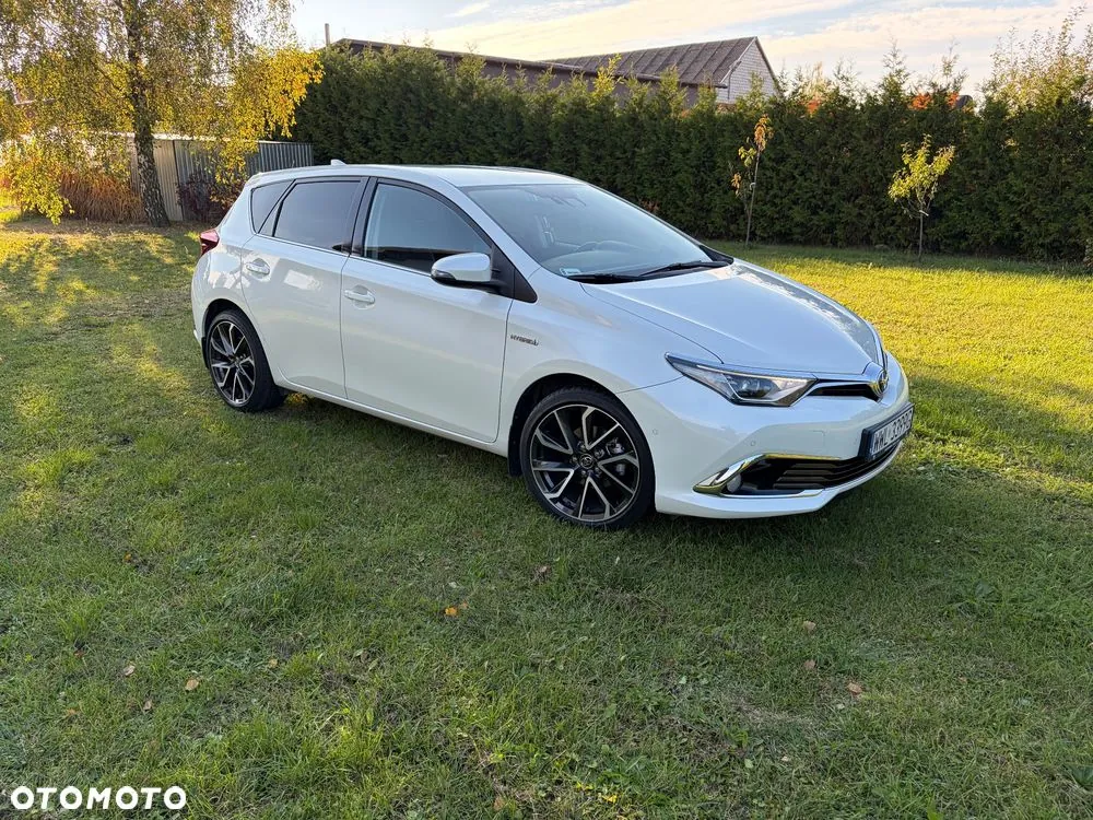 Toyota Auris 2016 photo 2