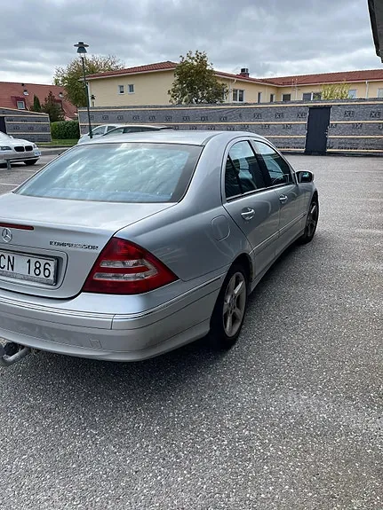 Mercedes-Benz C180 2006 photo 4