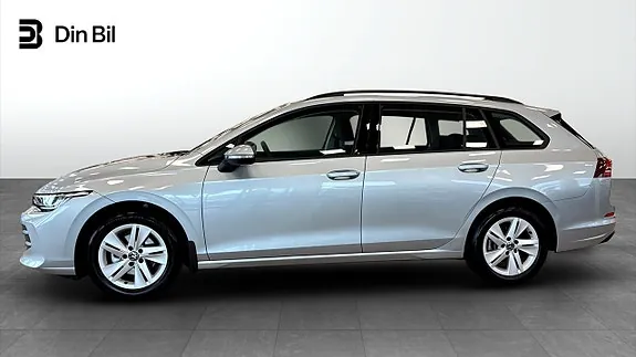 Volkswagen Golf I 2026 photo 2