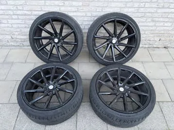 Mercedes-Benz Vossen