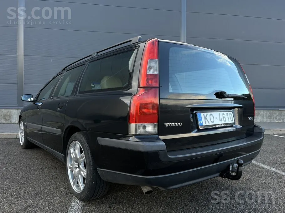 Volvo V70 2004 photo 3