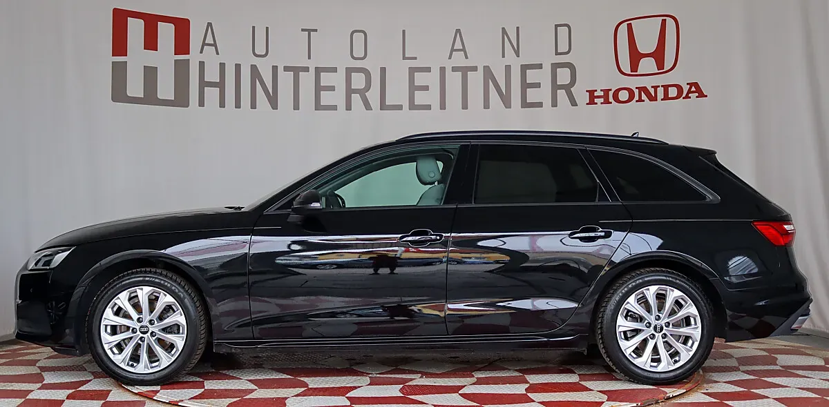 Audi A4 2024 photo 3