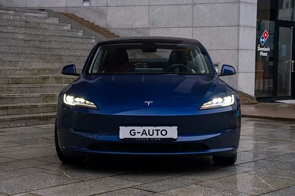 Tesla Model 3 2024 photo 3