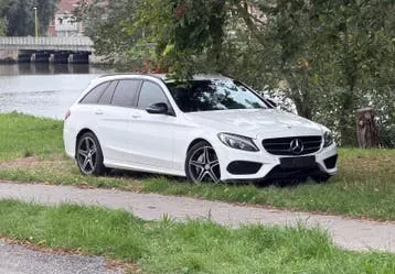 Mercedes-Benz C300