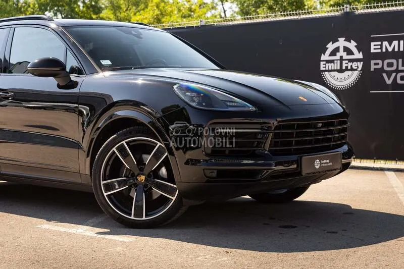 Porsche Cayenne 2022 photo 2