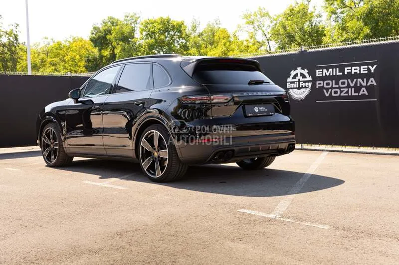 Porsche Cayenne 2022 photo 3