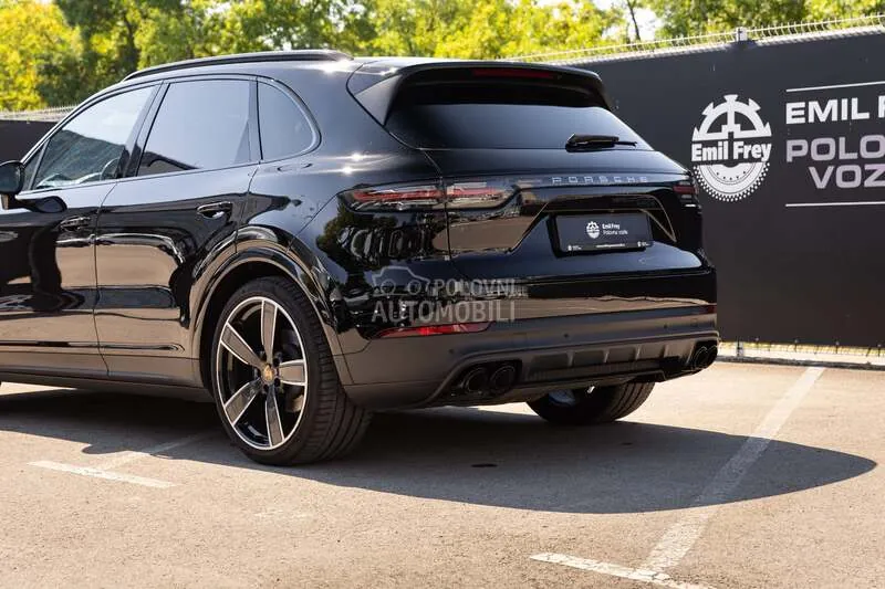 Porsche Cayenne 2022 photo 4