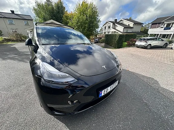 Tesla Model Y 2021 photo 3