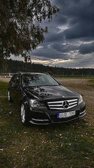 Mercedes-Benz C220