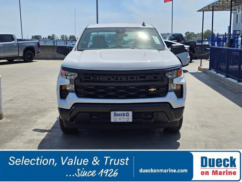 Chevrolet Silverado 1500 2025 photo 3