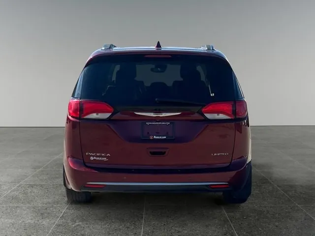 Chrysler Pacifica 2017 photo 5