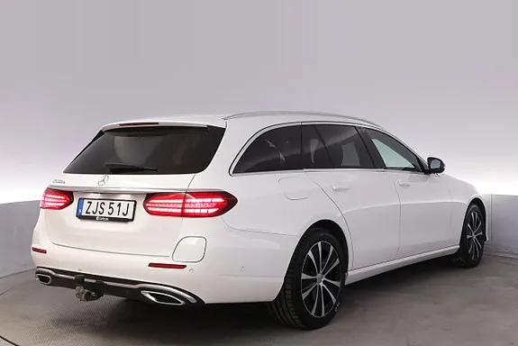 Mercedes-Benz E300 2022 photo 5