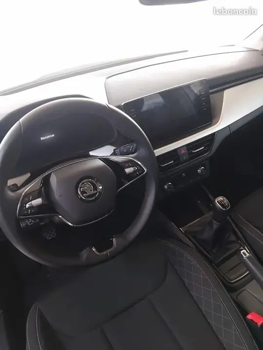 Skoda Kamiq 2023 photo 2