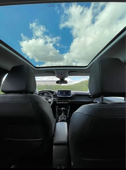 Peugeot 208 2020 photo 4