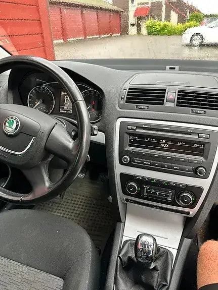 Skoda Octavia 2010 photo 4