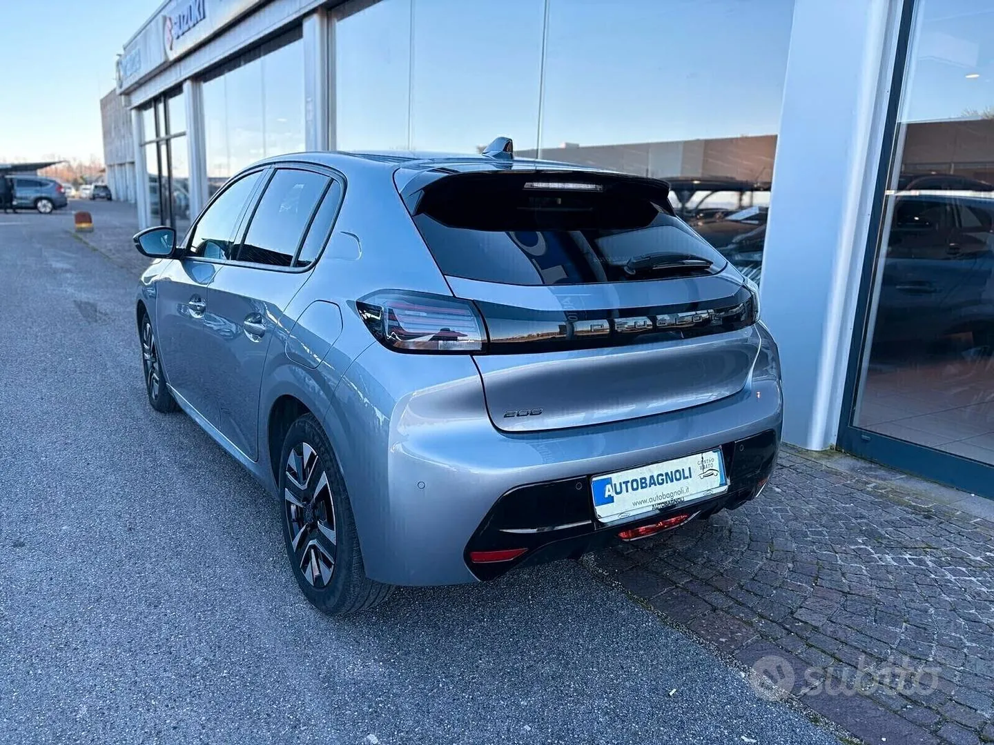 Peugeot 208 2025 photo 4