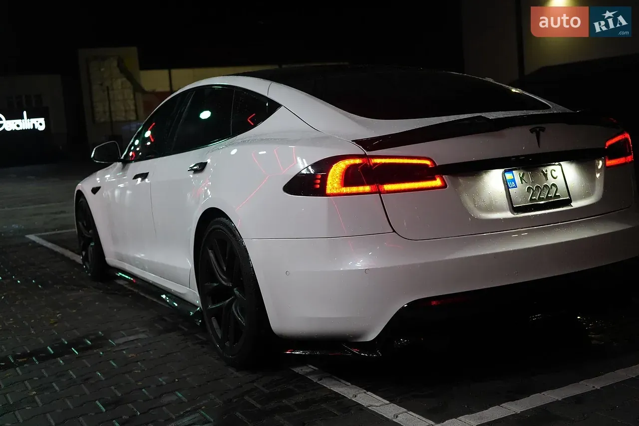 Tesla Model S 2021 photo 2