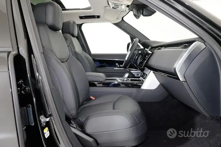 Land Rover Range Rover 2023 photo 3