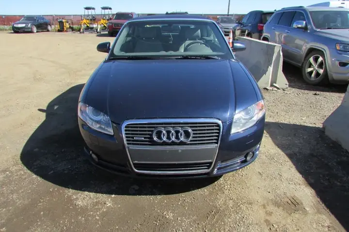 Audi A4 2008 photo 2