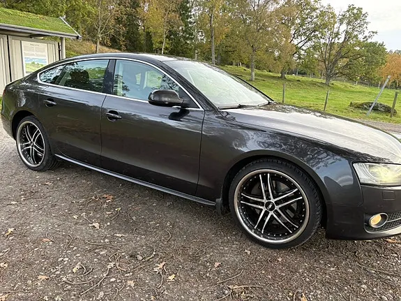 Audi A5 2011 photo 3