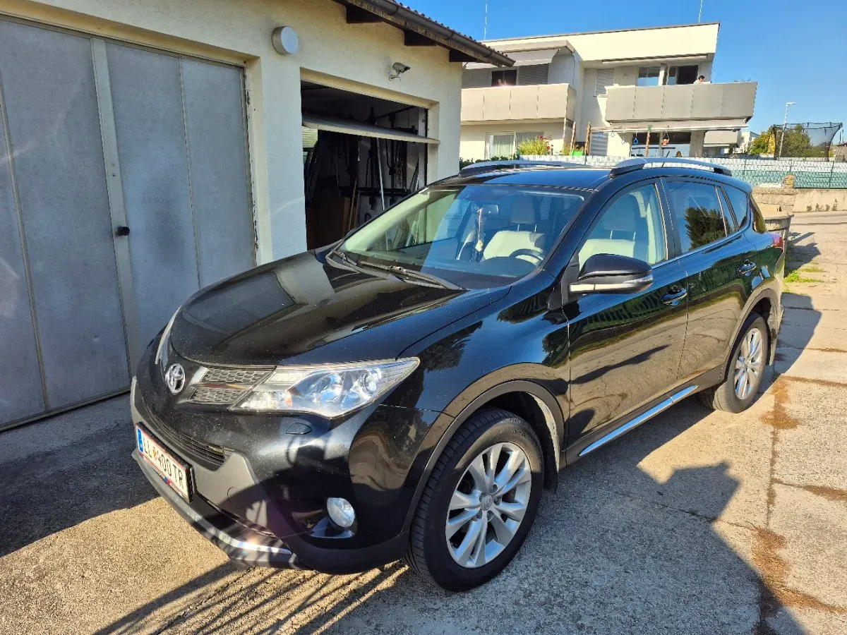 Toyota Rav4 2013 photo 3