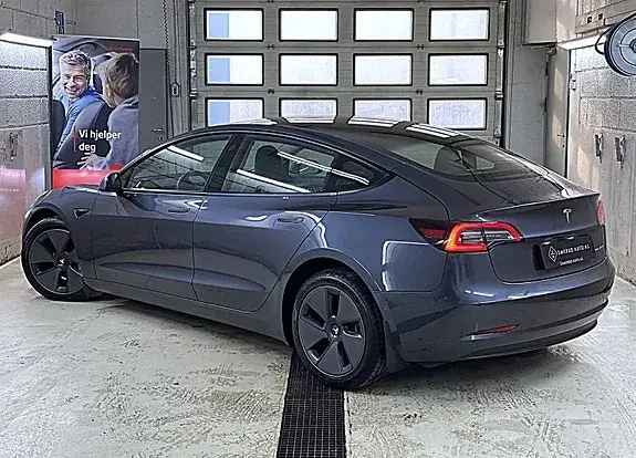 Tesla Model 3 2022 photo 5