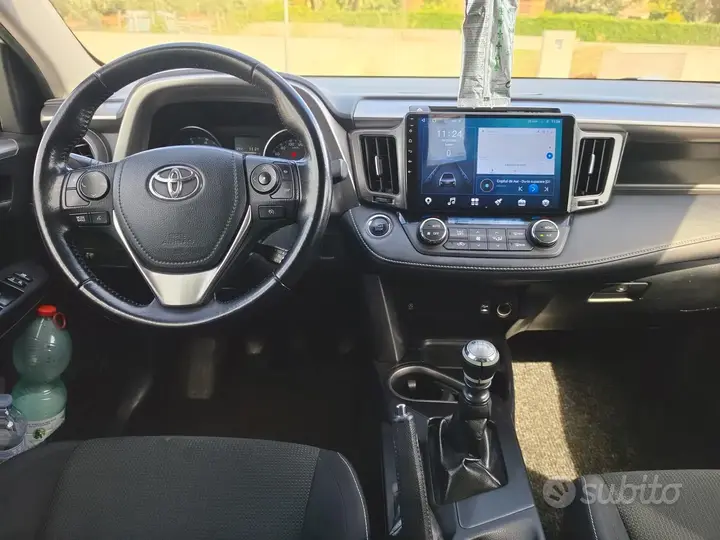 Toyota Rav4 2016 photo 5