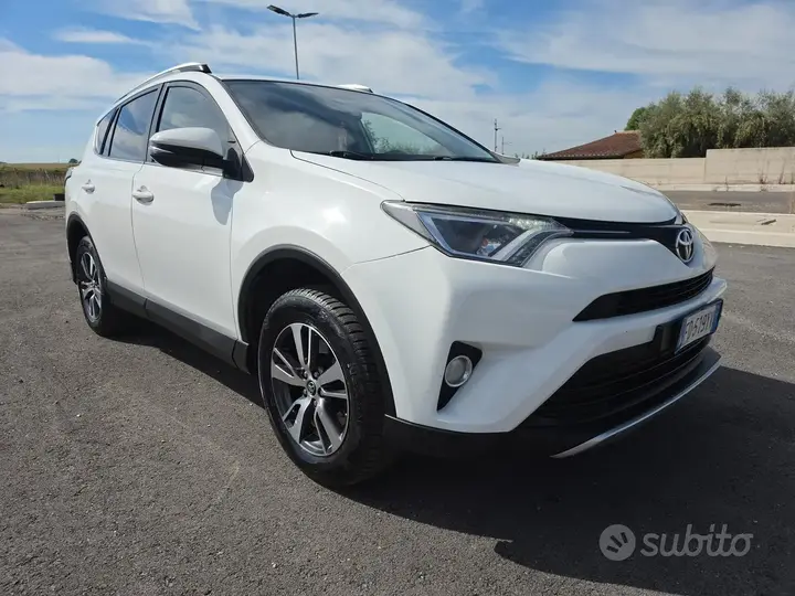 Toyota Rav4 2016 photo 2