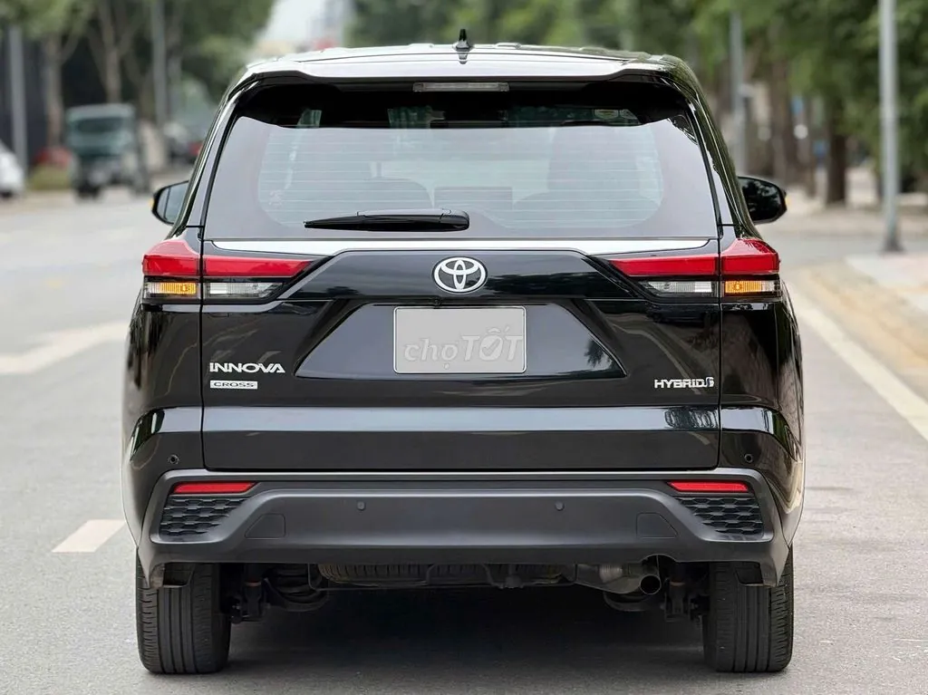 Toyota Innova Cross 2025 photo 4