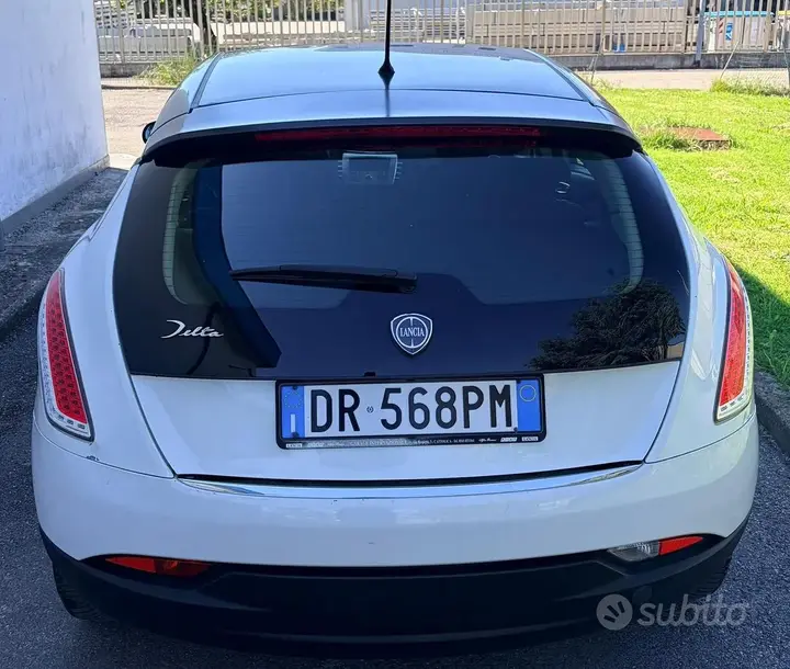 Lancia Delta 2008 photo 3
