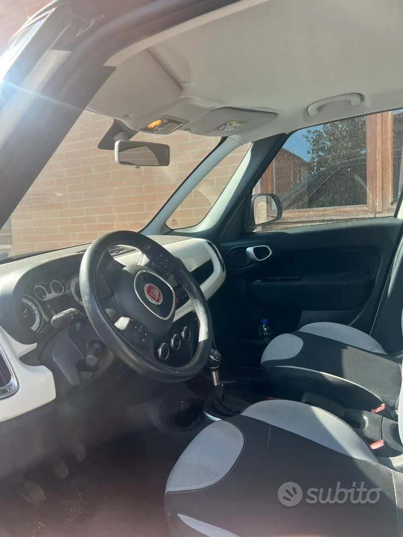 Fiat 500L 2016 photo 4