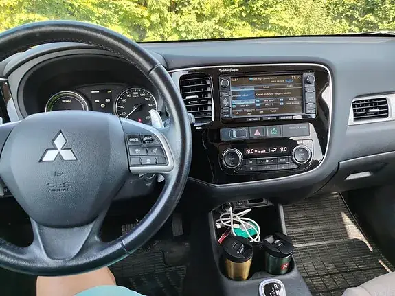 Mitsubishi Outlander 2015 photo 3