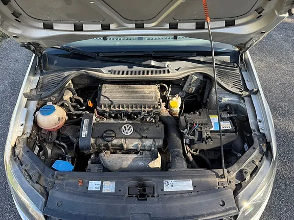Volkswagen Polo 2011 photo 4