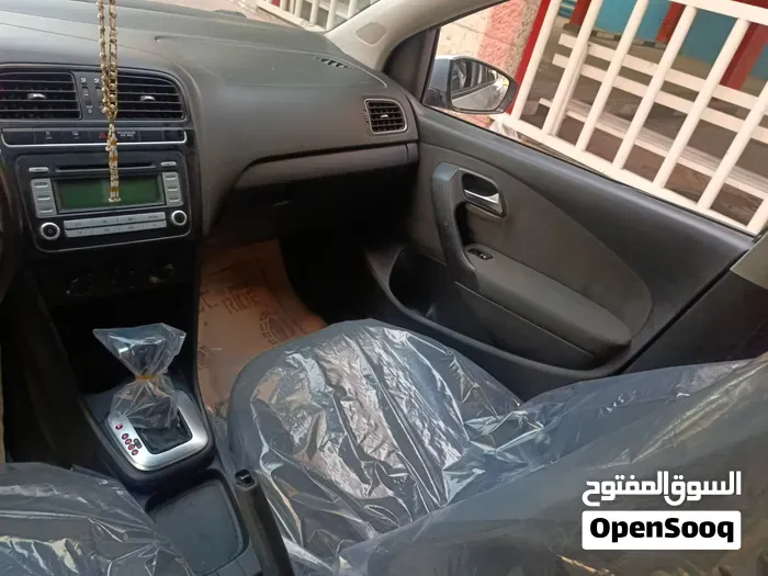 Volkswagen Polo 2011 photo 4