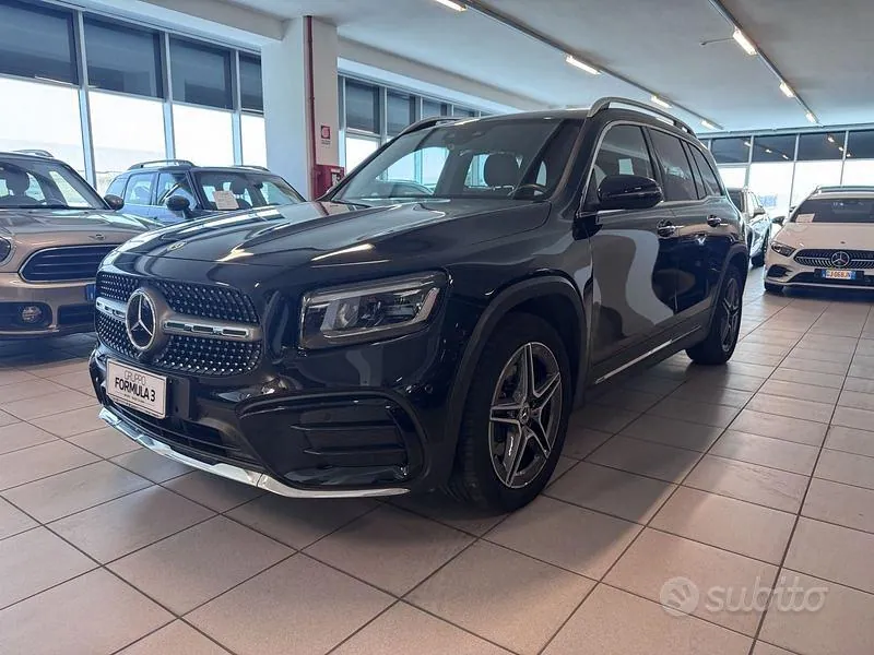 Mercedes-Benz Glb
